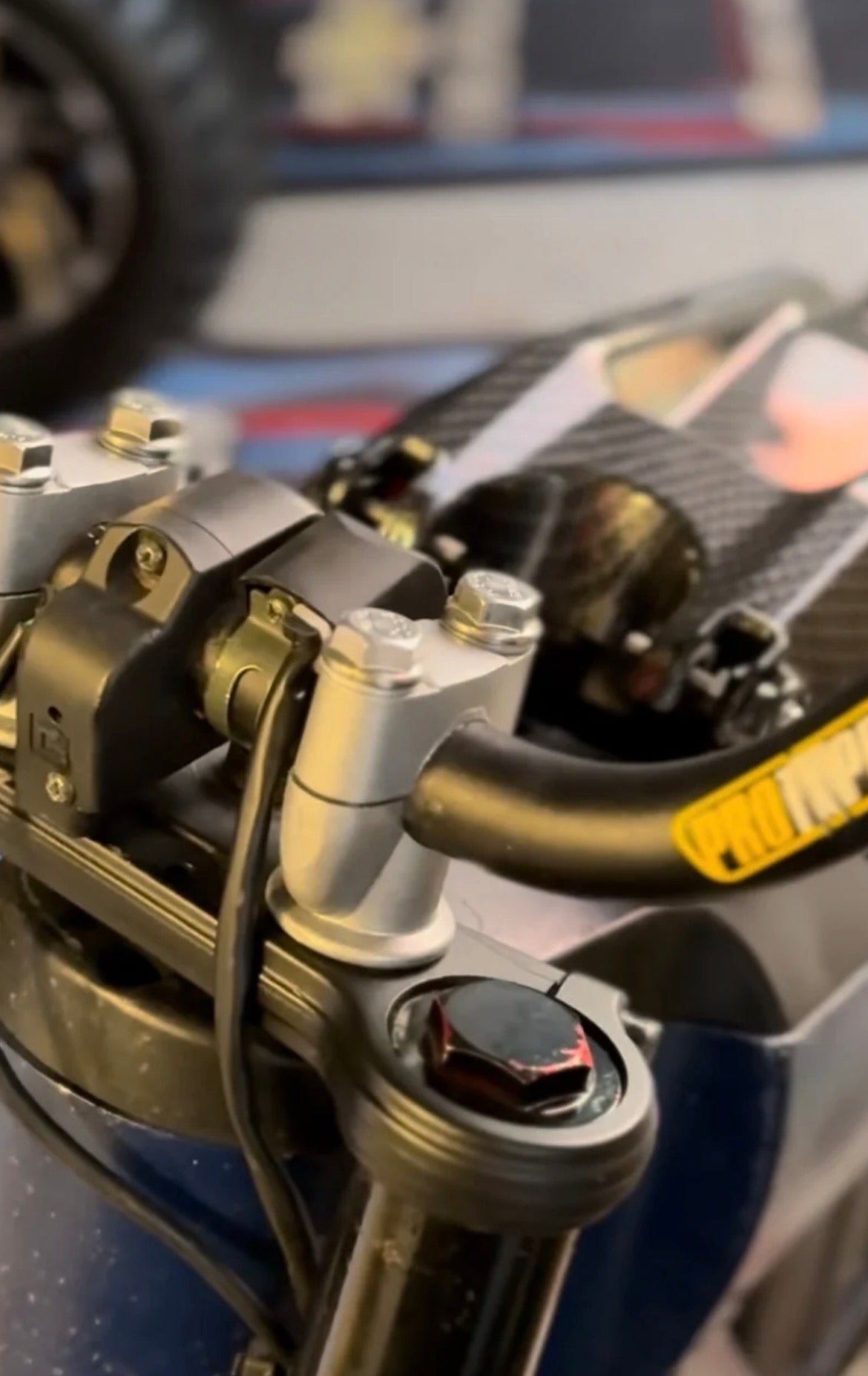 Upgraded tuttio bar mounts